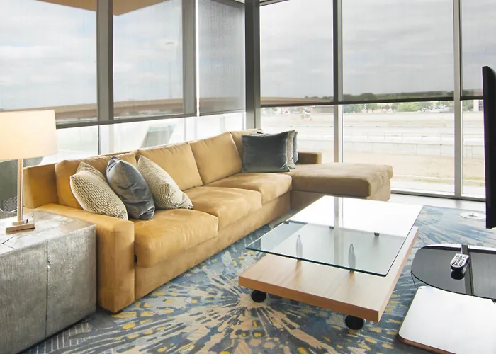 Hotel Springhill By Marriott Worth Fossil Creek 3*